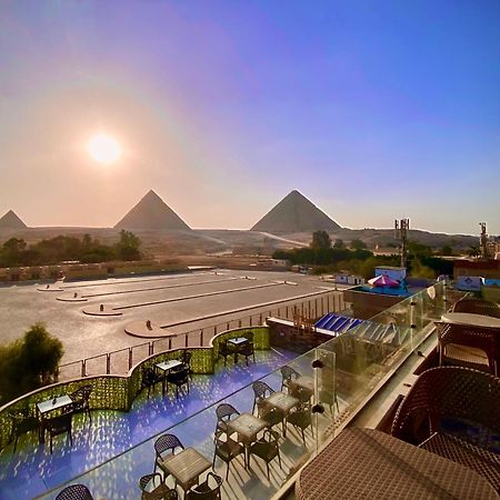 Tut Pyramids View Hotel Kafret el-Gabal Екстериор снимка