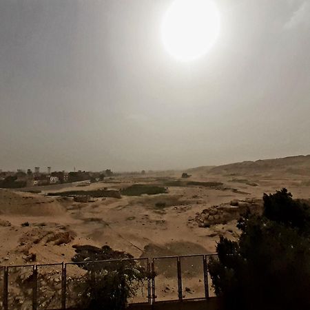 Tut Pyramids View Hotel Kafret el-Gabal Екстериор снимка
