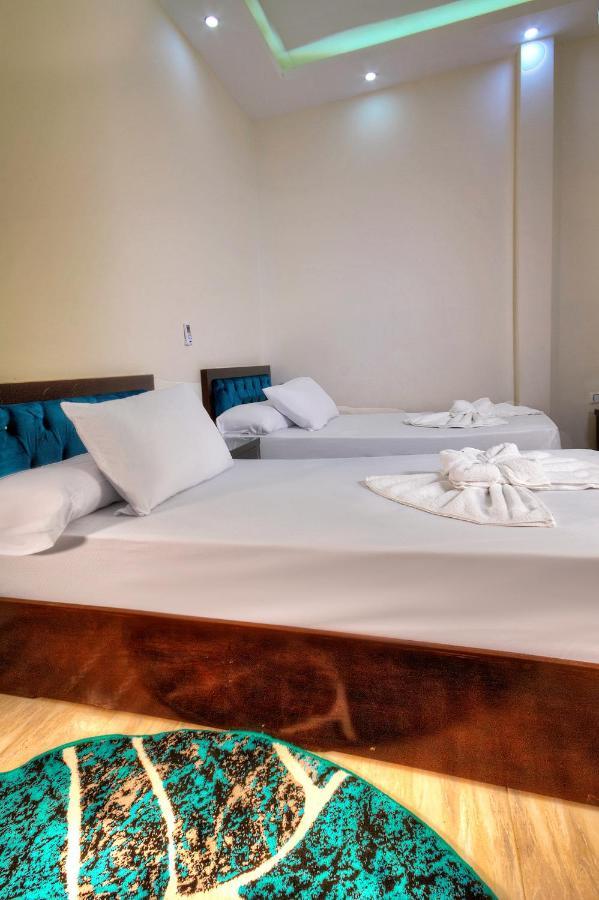 Tut Pyramids View Hotel Kafret el-Gabal Екстериор снимка