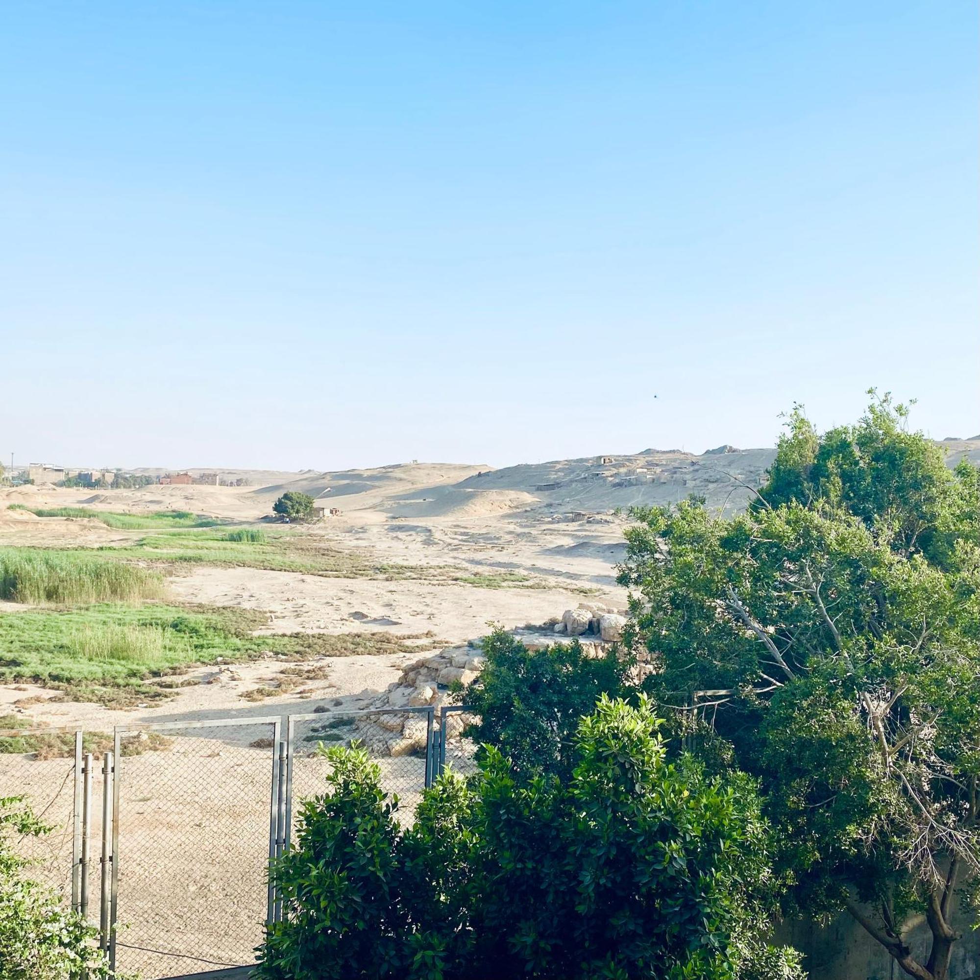 Tut Pyramids View Hotel Kafret el-Gabal Екстериор снимка