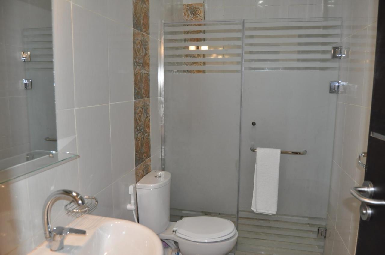 Tut Pyramids View Hotel Kafret el-Gabal Екстериор снимка